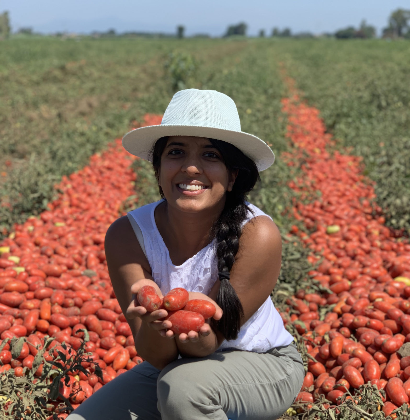 Lovely Ooshma in Italian Tomato Fields