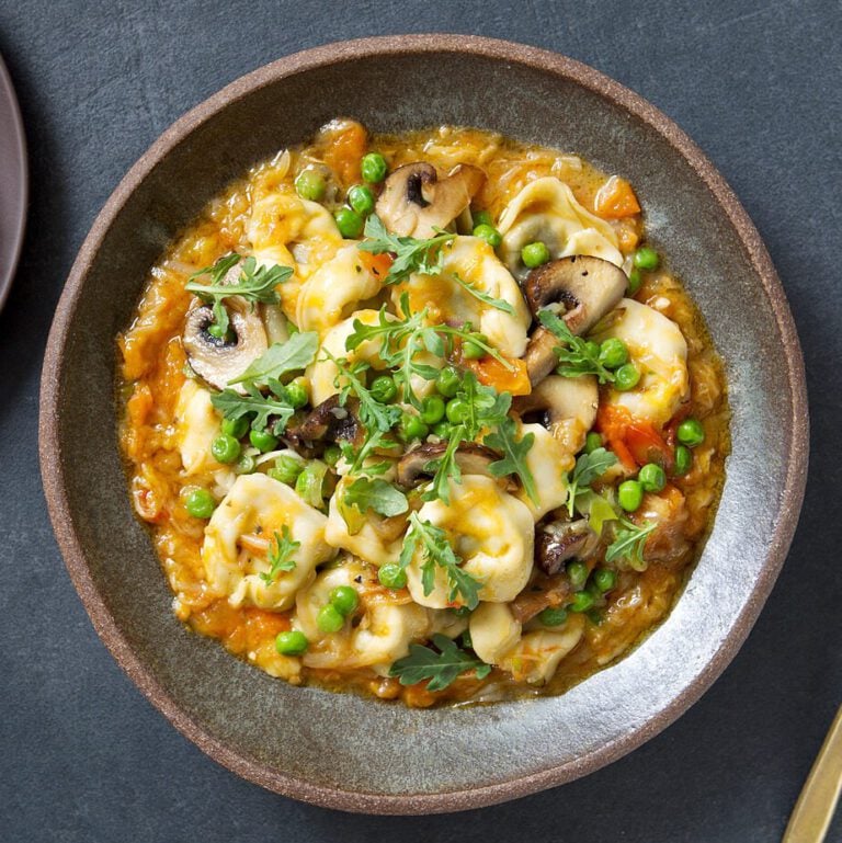 Mushroom Tortellini with Spring Peas Meal Delivery Kit